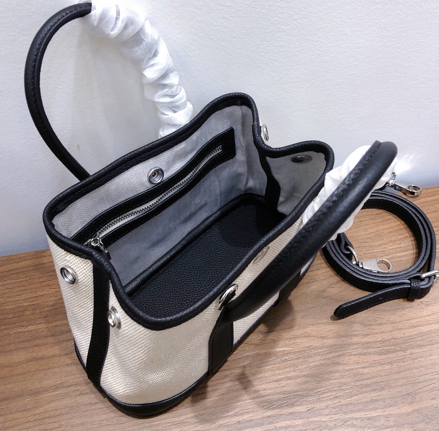 Pretty Essentials: Jardin 20 – Canvas Trim