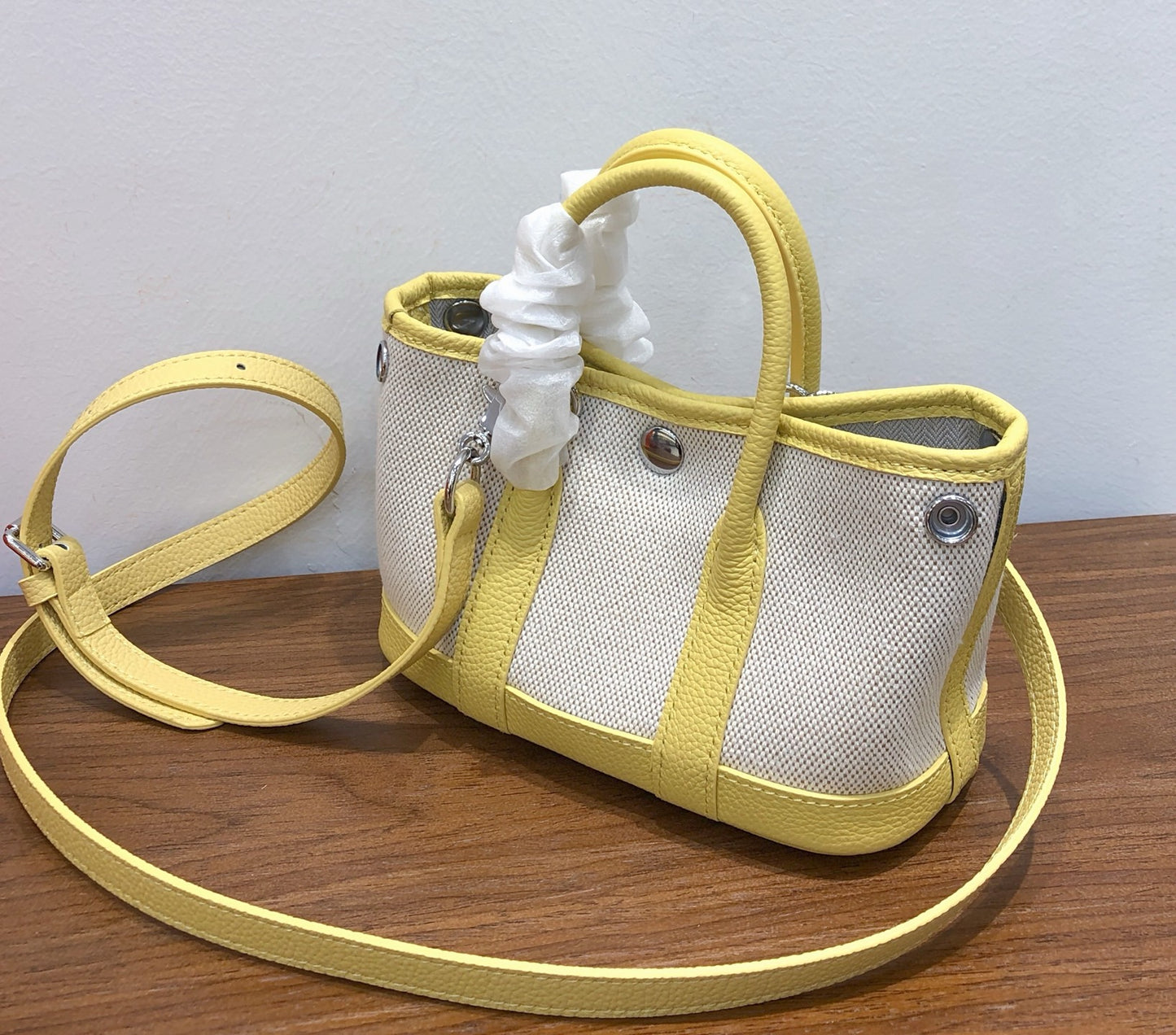 Pretty Essentials: Jardin 20 – Canvas Trim