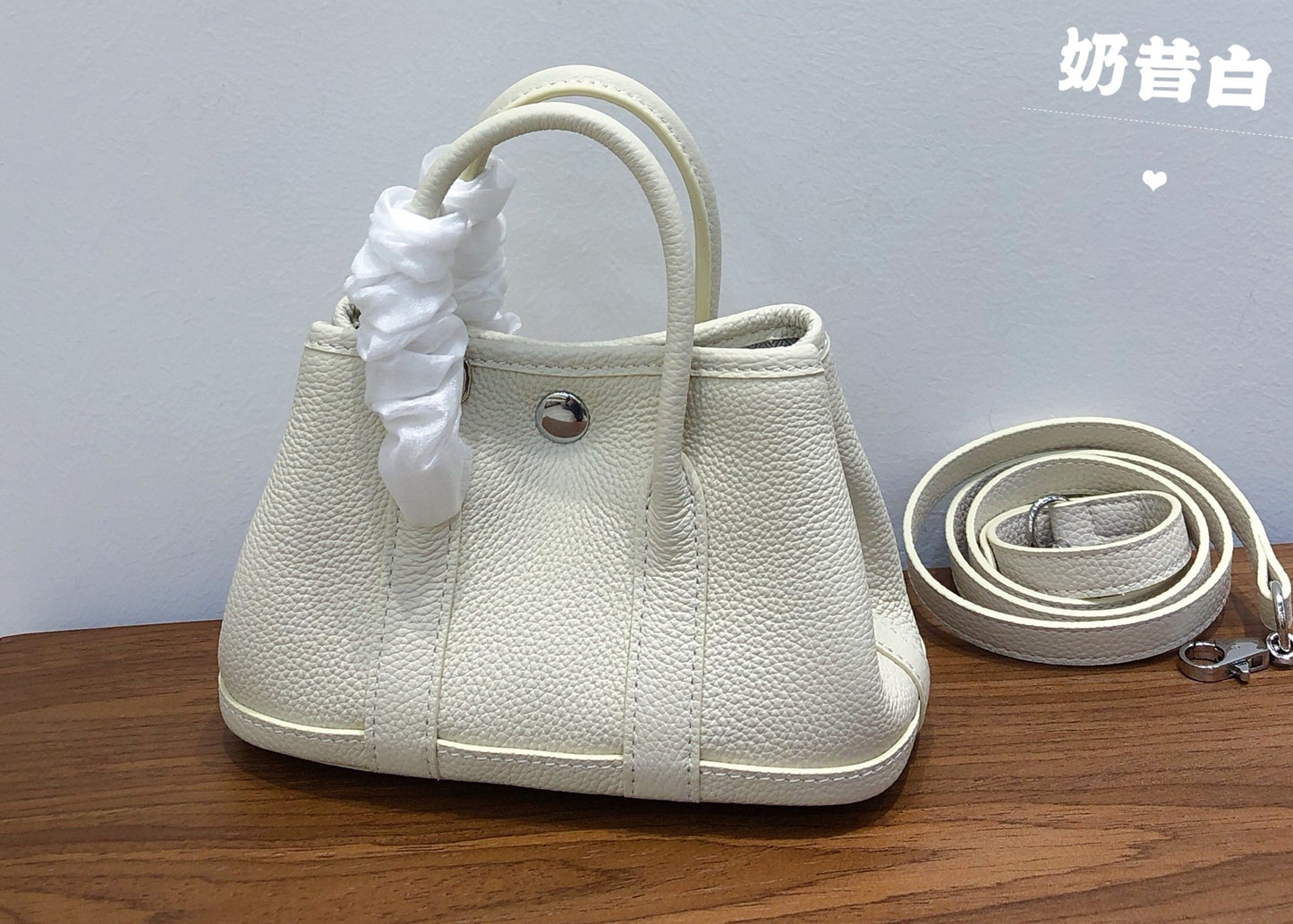 Pretty Essentials: Jardin 20 – Togo